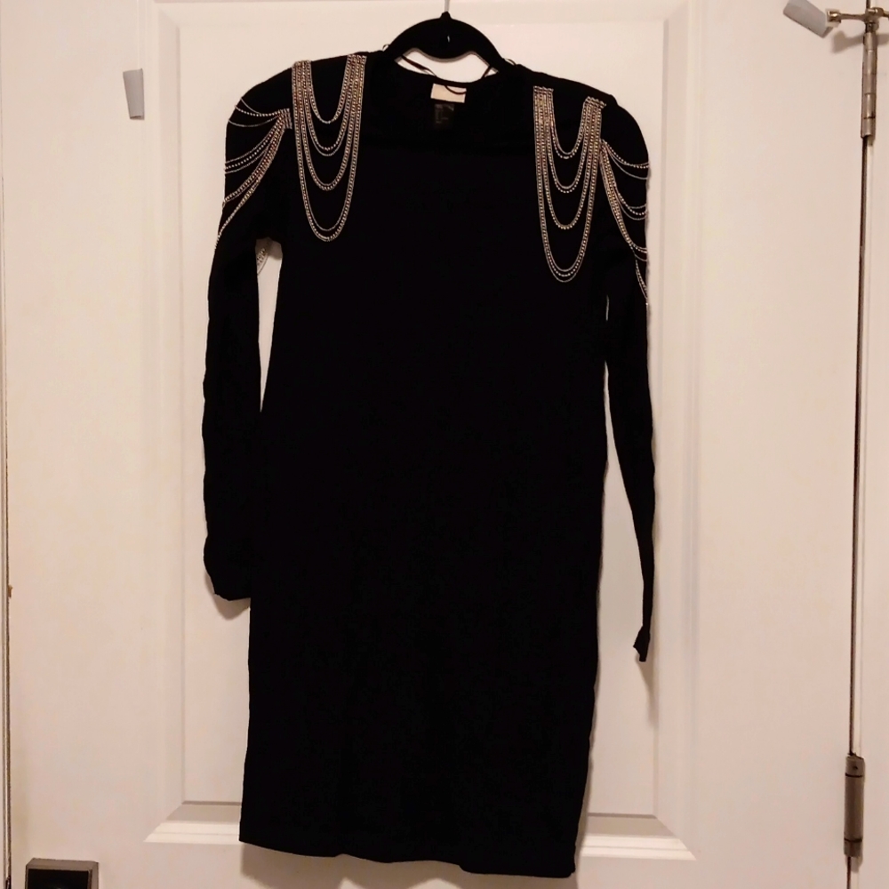 H & M Fitted Drapped Chain Black Dress 4